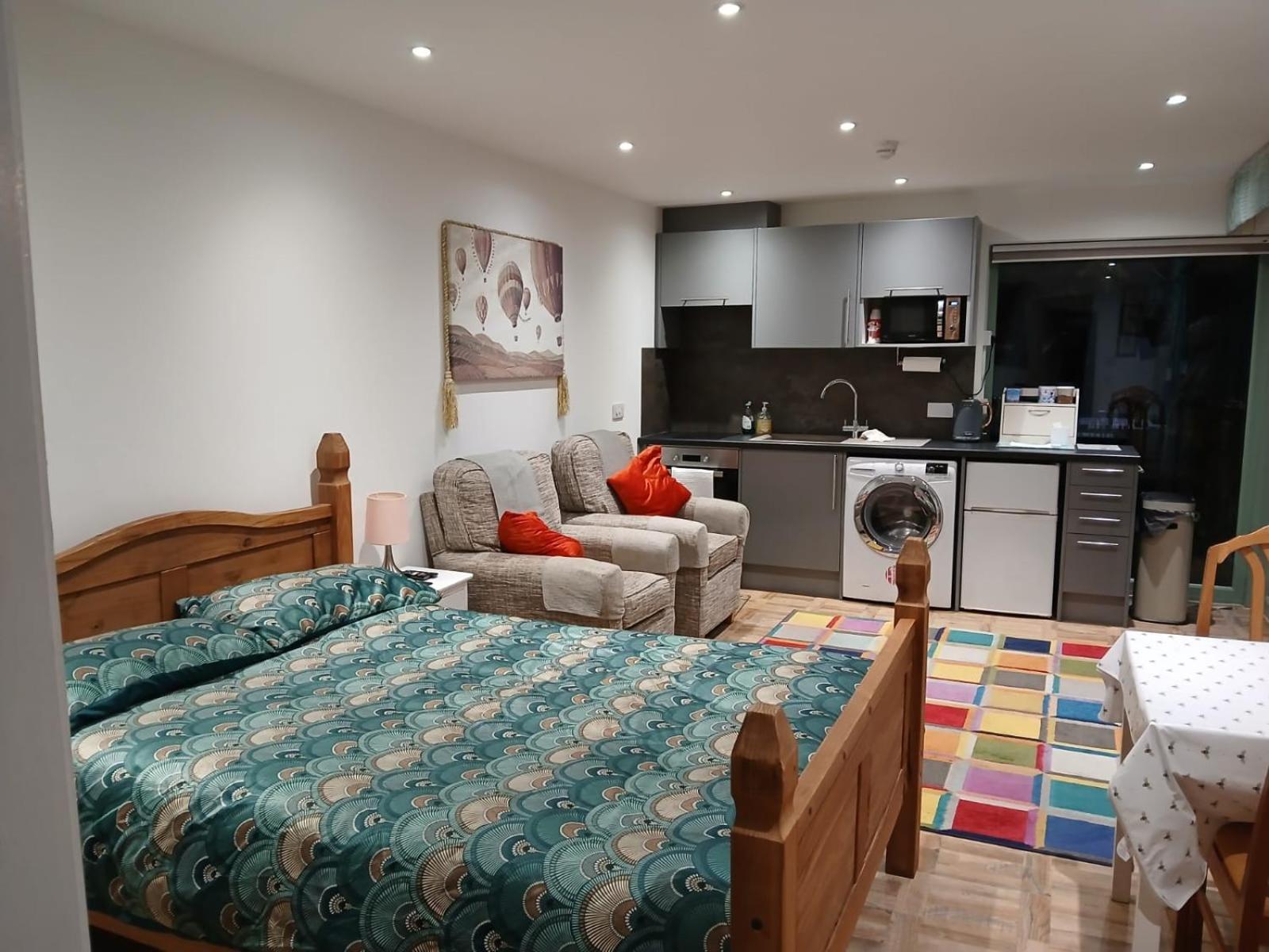 Railway Retreat No4 Comberton Terrace Apartment คิดเดอร์มินสเตอร์ ภายนอก รูปภาพ